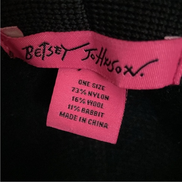 Betsey Johnson Black Wool Blend Cloche Hat - Picture 4 of 6